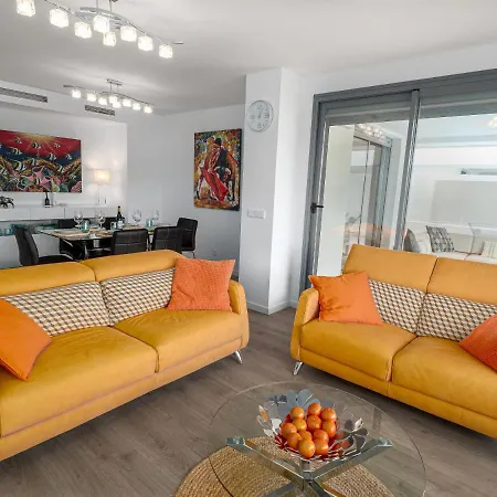 Serenity Views 2350 Εστεπόνα